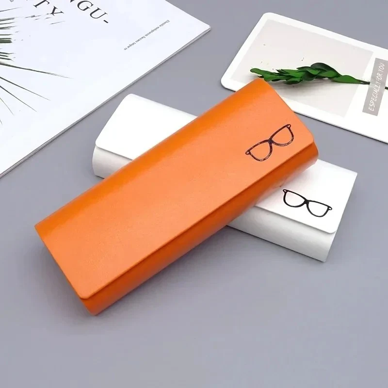 Minimal Slim Eyeglass Case - Image 11