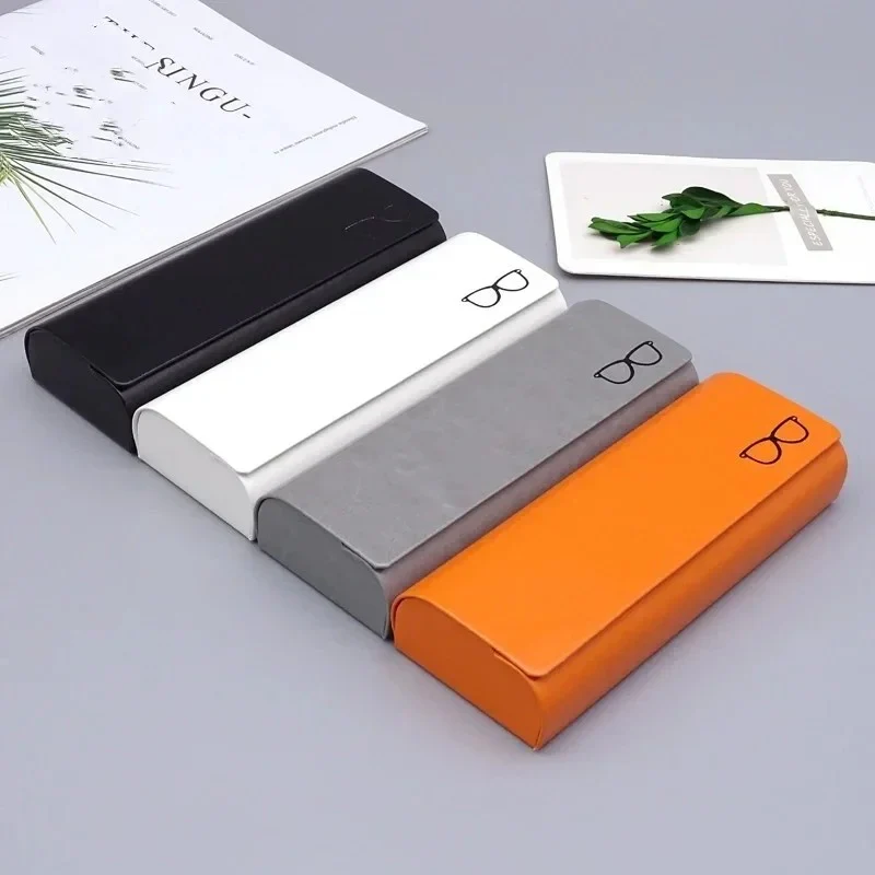 Minimal Slim Eyeglass Case - Image 12