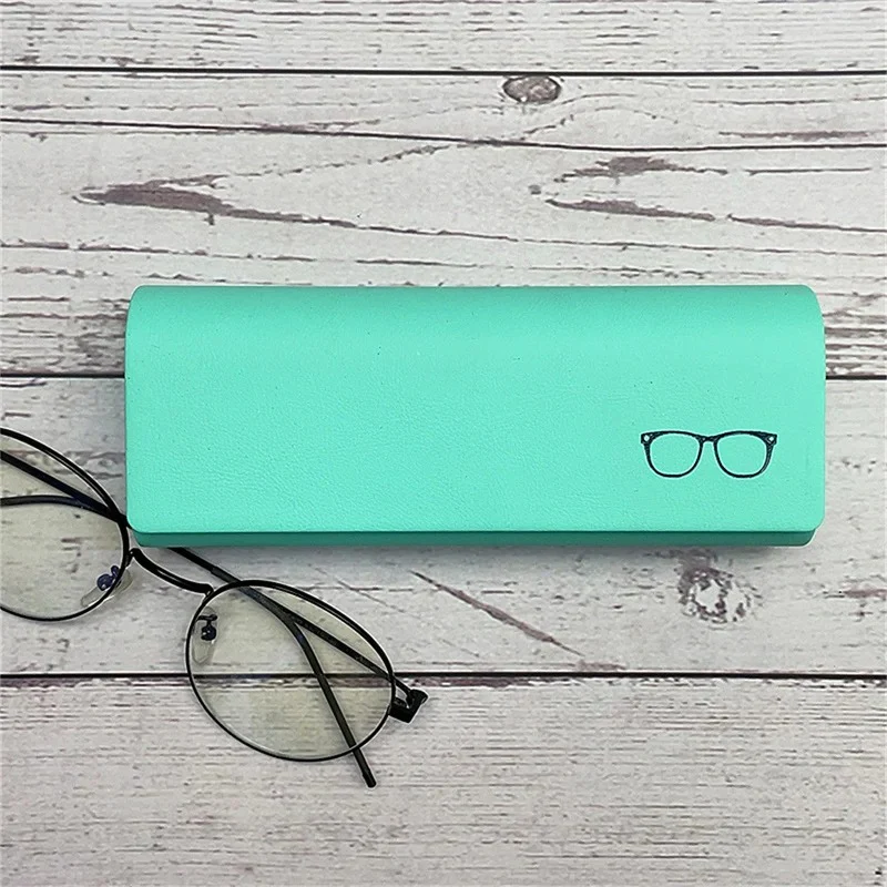 Minimal Slim Eyeglass Case - Image 8