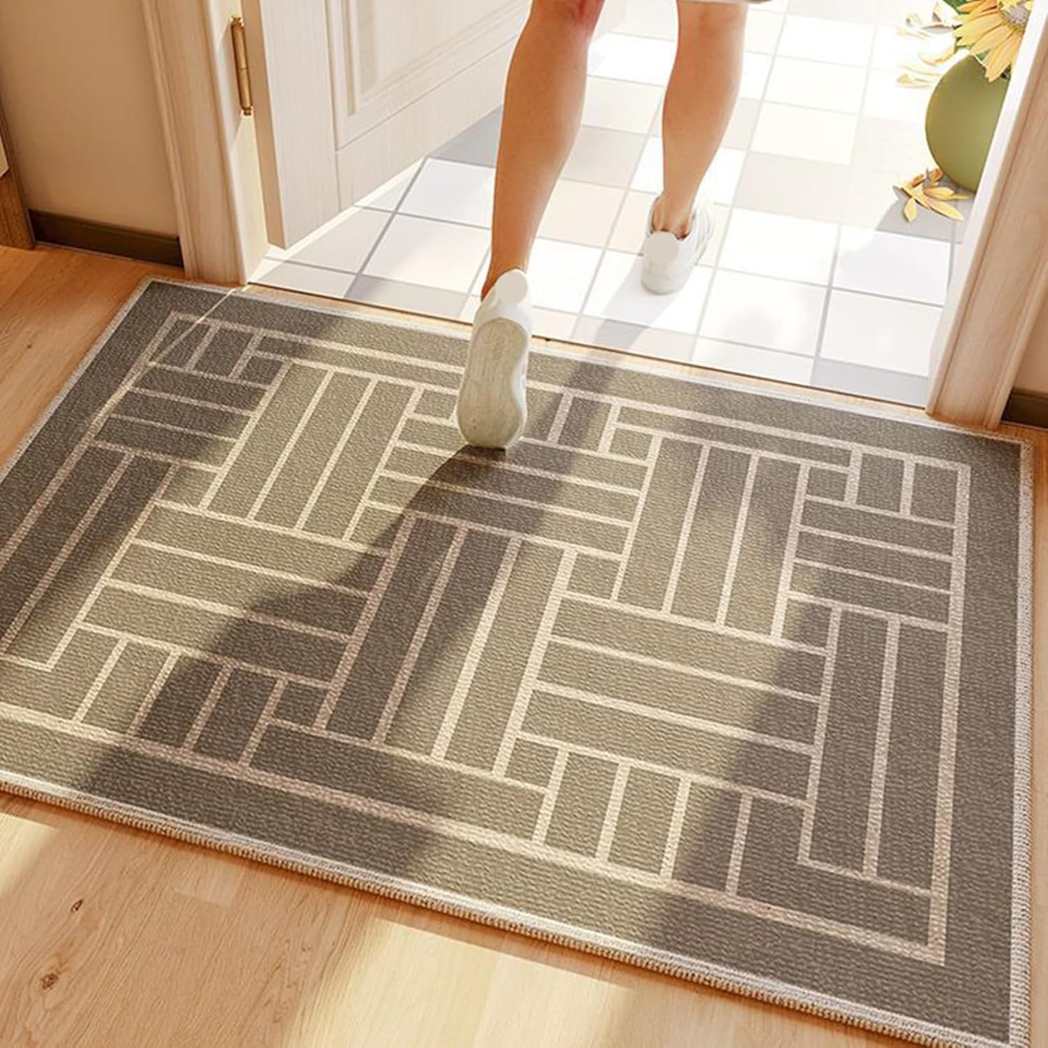 Geometric Pattern Bathroom Rug - Image 3