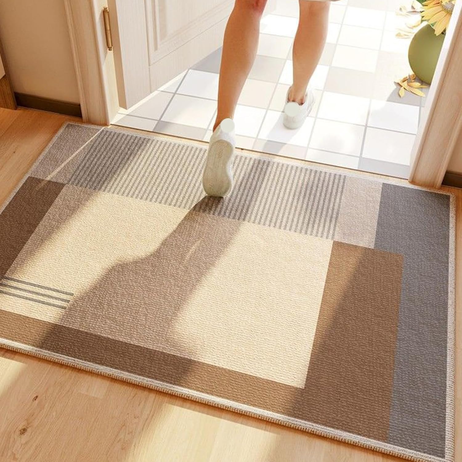 Geometric Pattern Bathroom Rug - Image 6