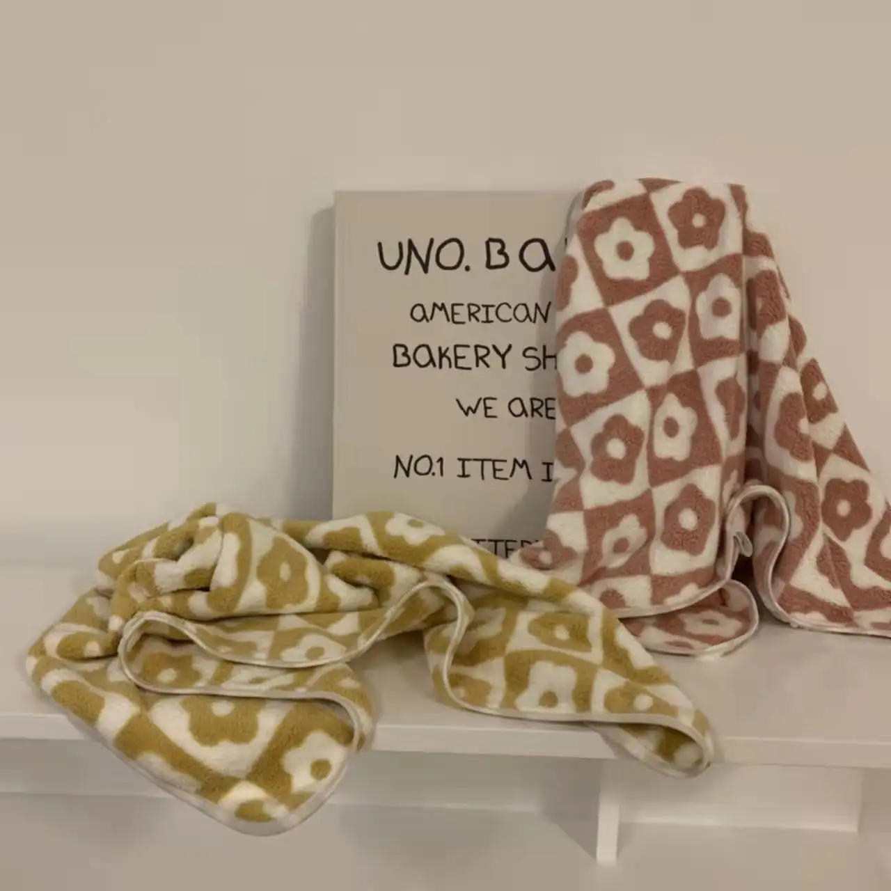 Floral Checkered Fleece Face & Hand Towel - Image 12