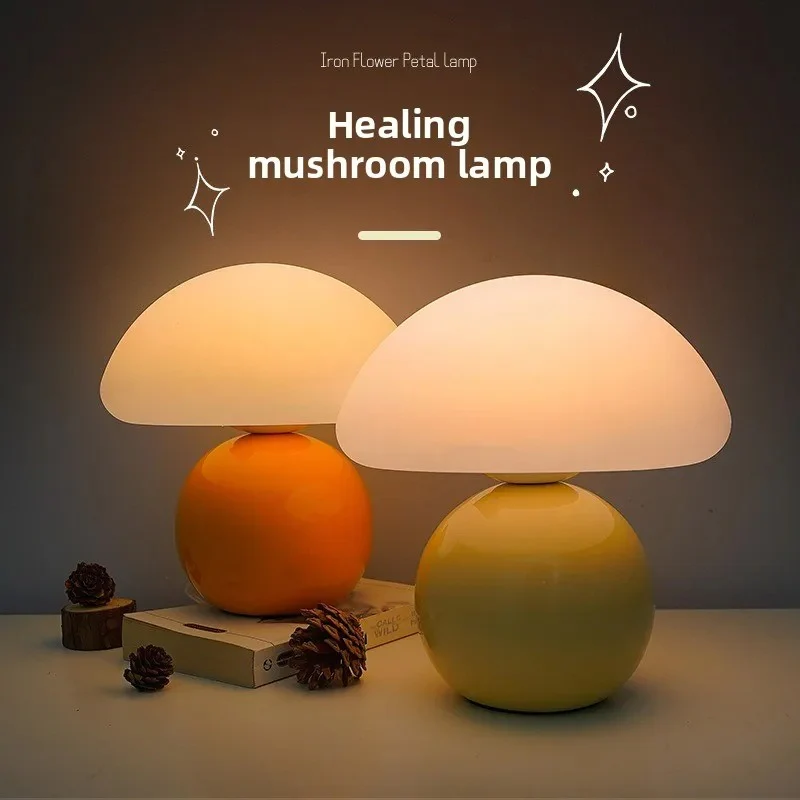 Modern Mushroom LED Table Lamp (USB Powered) - Image 3