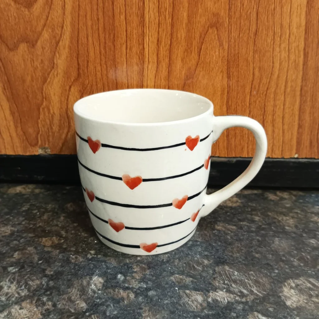 Handmade Ceramic Mug- Basic Heart - Image 2