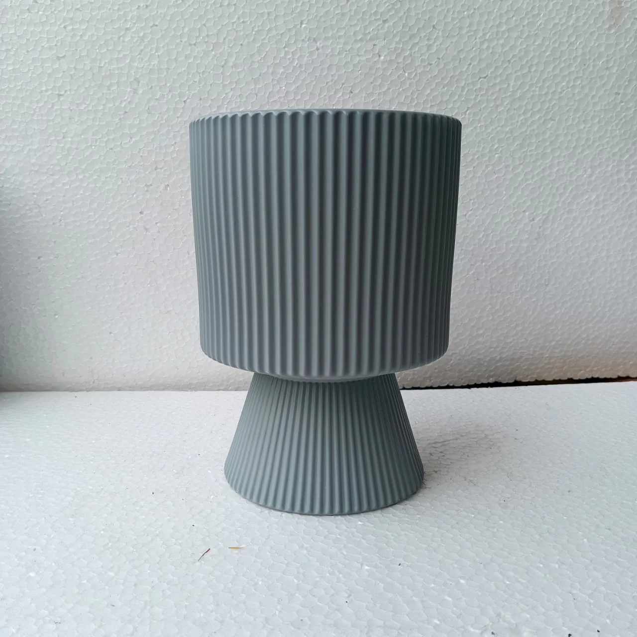 Tall Ribbed Ceramic Planter Pot with Pedestal Base - Image 3