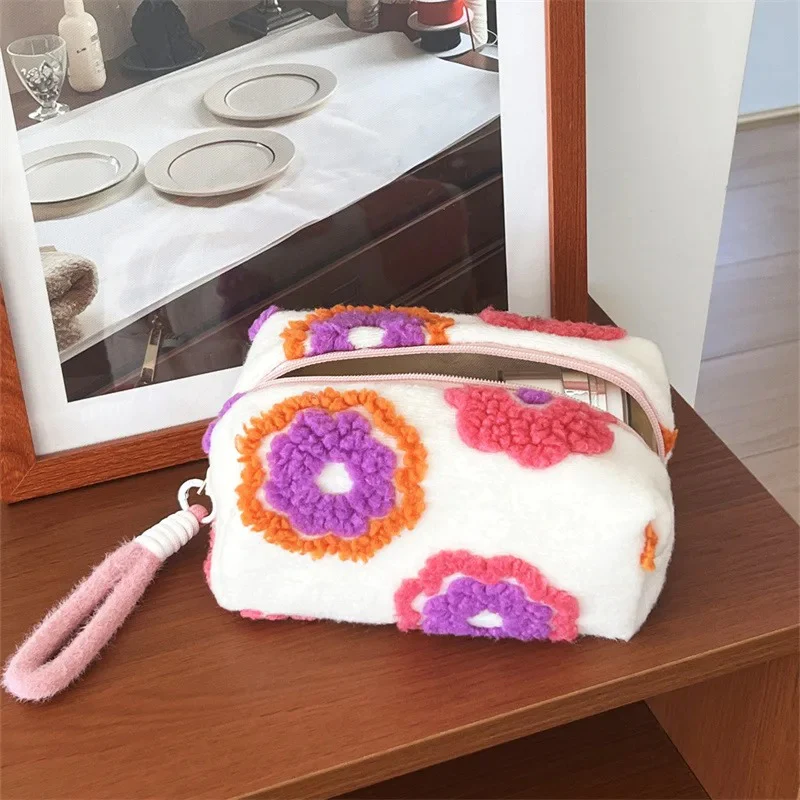 Plush Gardens- Multipurpose Storage Bag - Image 3