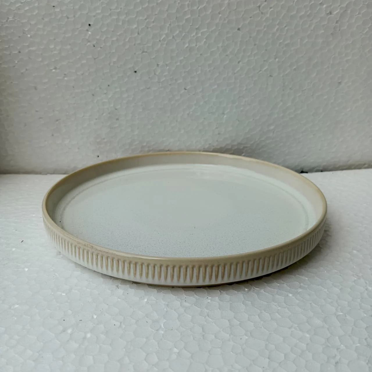 Minimal Ceramic Serving Tray Plate (8 inch) - Image 7