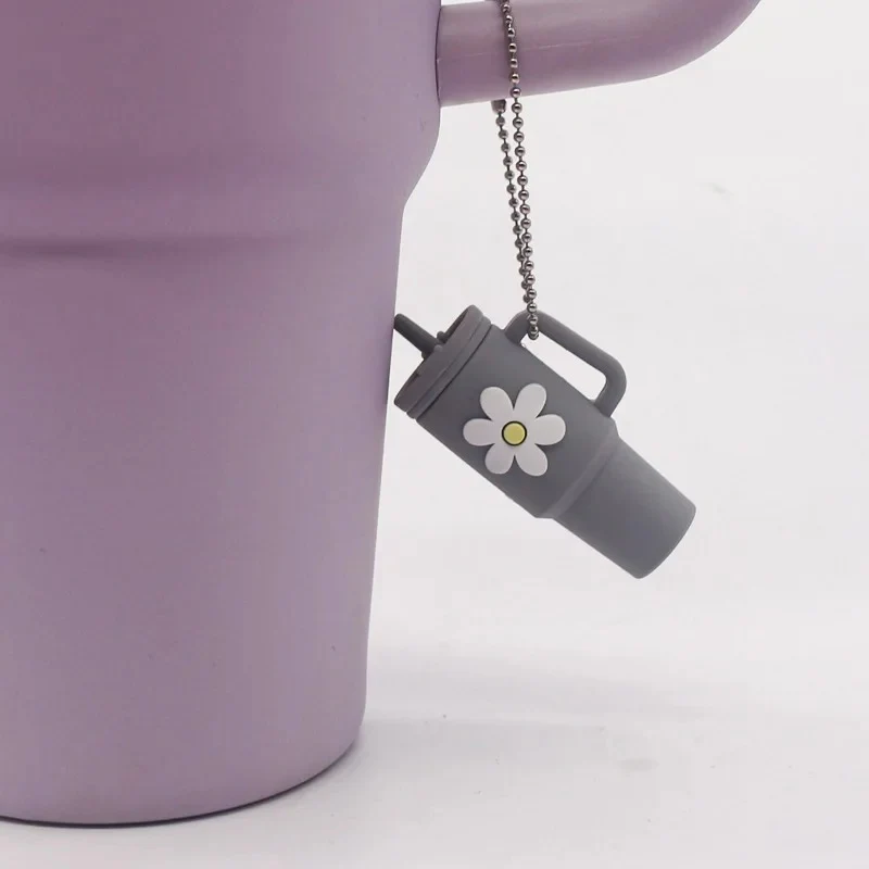 Mini Daisy Tumbler Keychain - Image 6