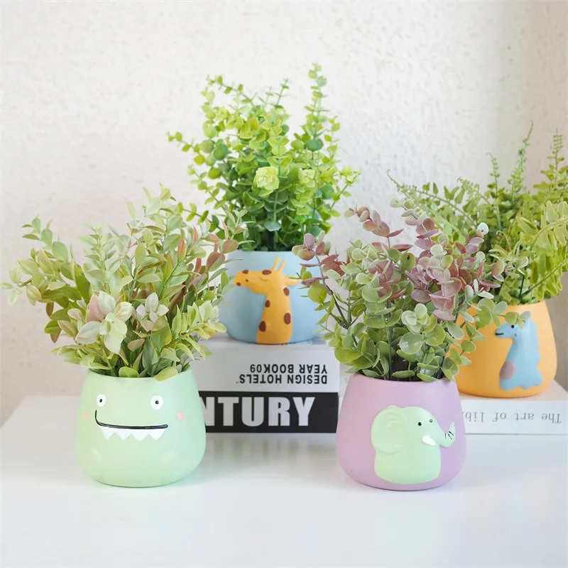Fun Ceramic Plant Pot for Kids - Image 3