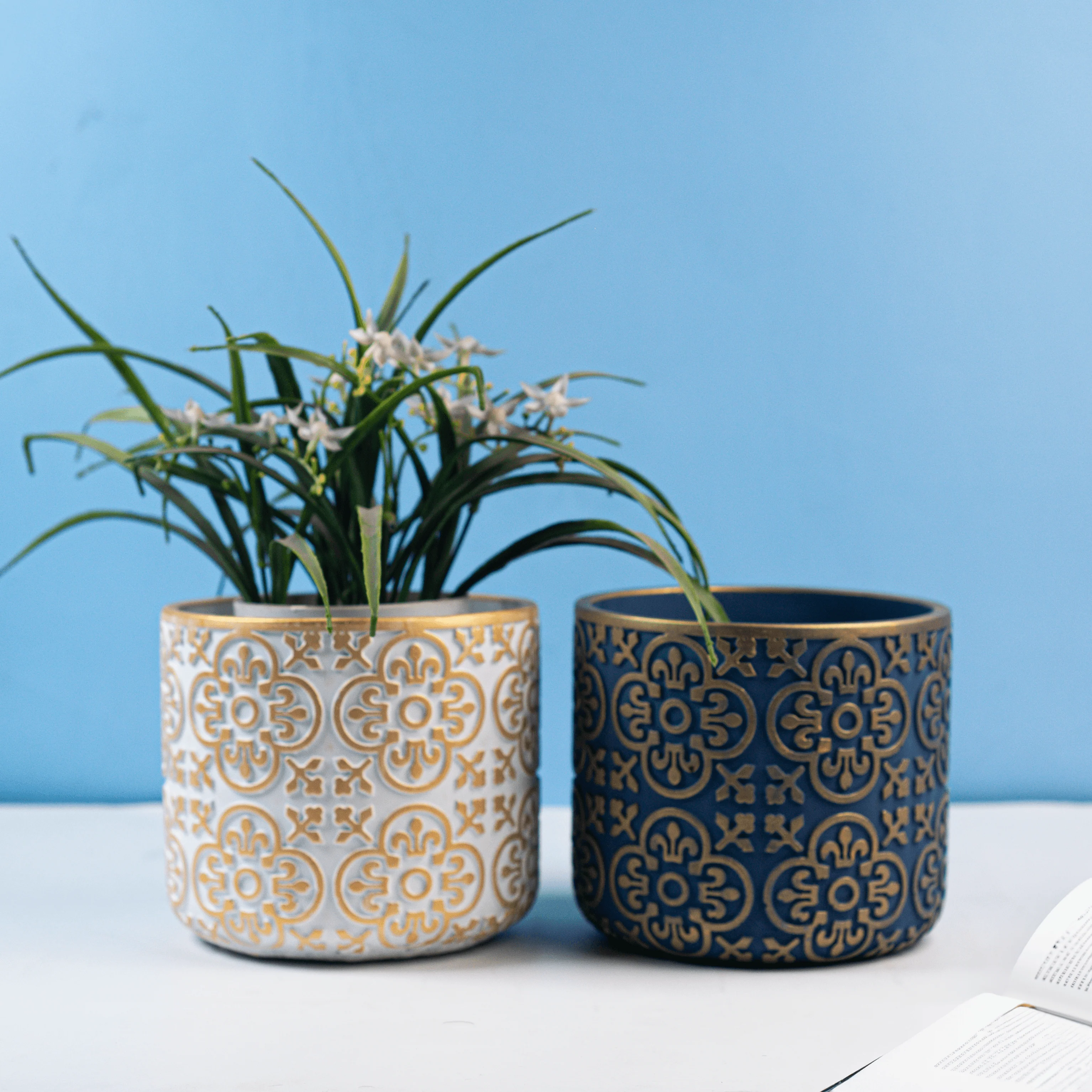Elegant Décor Plant Pot - Image 6