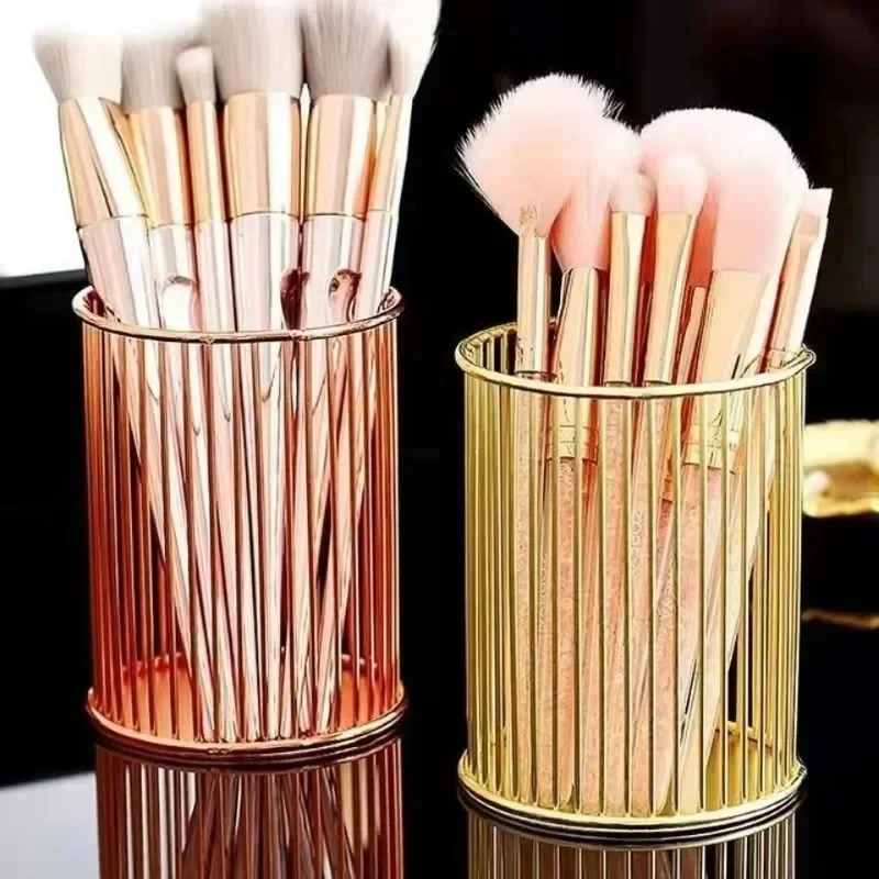 Veritcal Metal Pencil Holder - Image 2