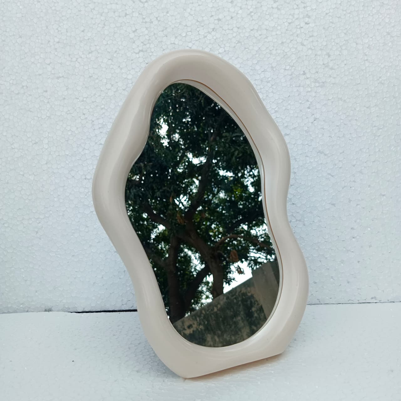 Pastel Wavy Frame Mirror - Image 10