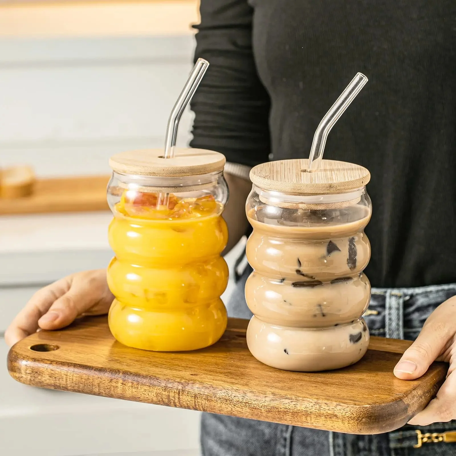 Bubbles Glass Tumbler with Bamboo Lid (350ml) - Image 5