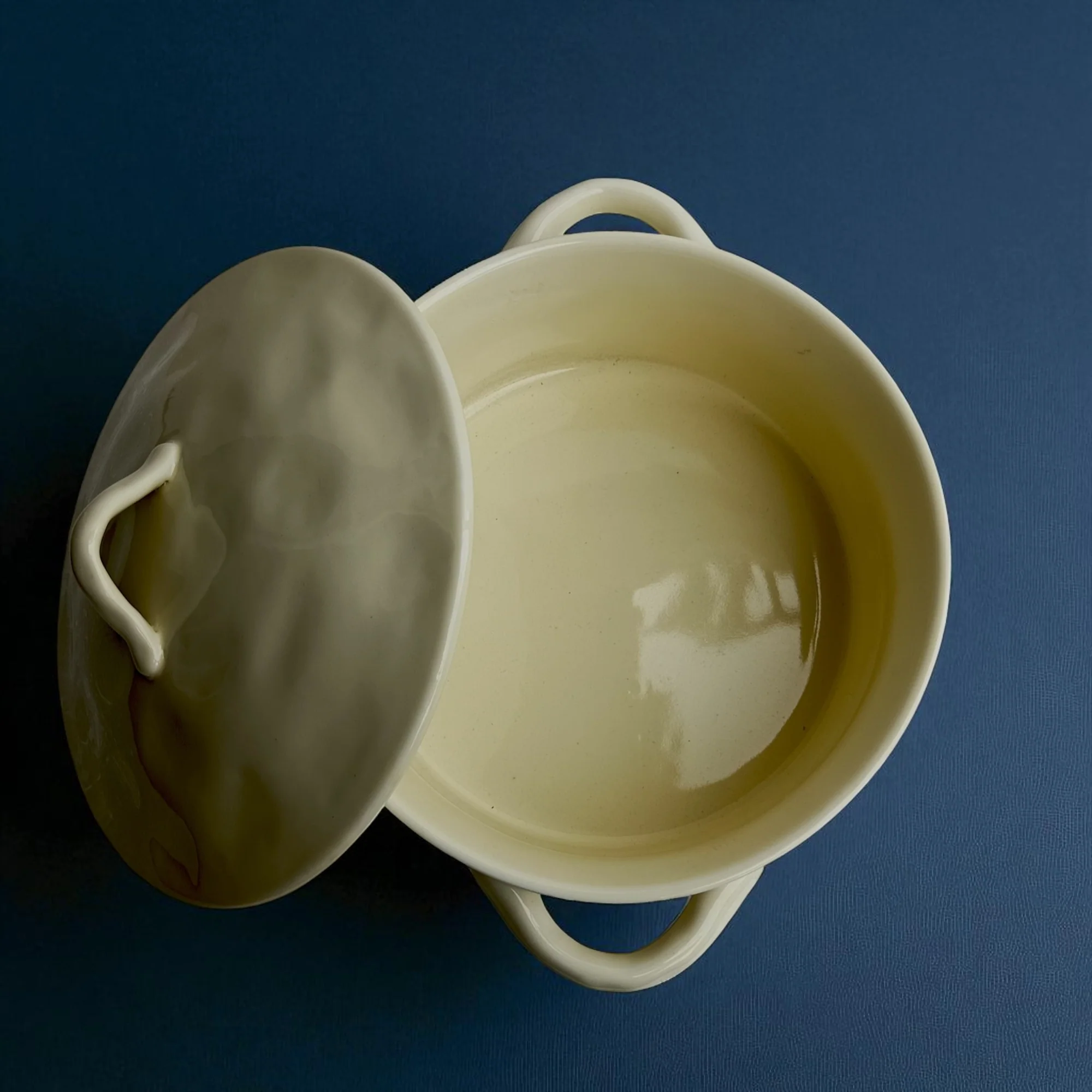 Ceramic Lidded Casserole Pot (10inch) - Image 4
