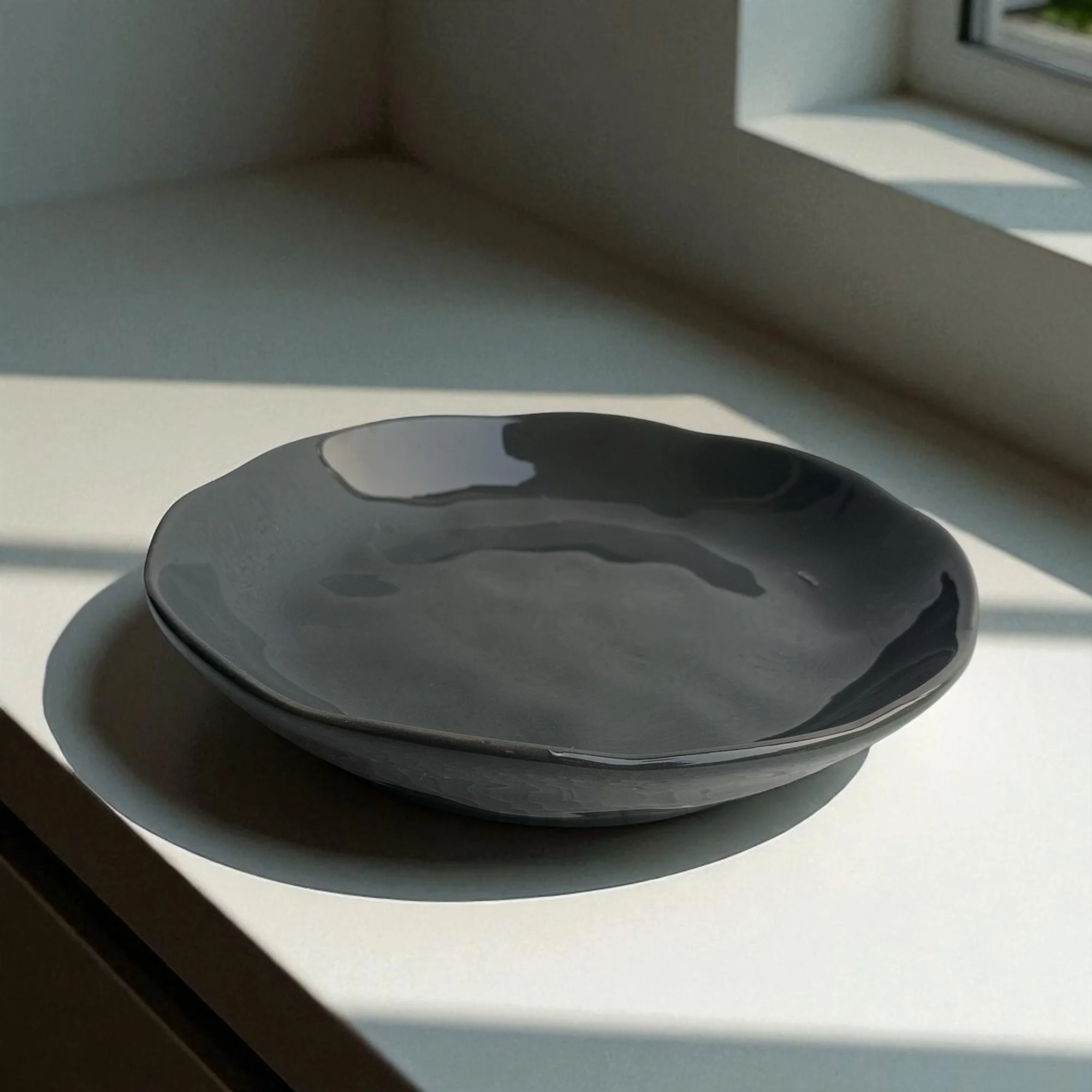 Minimalist Solid Ceramic Plate (7inch) - Image 11