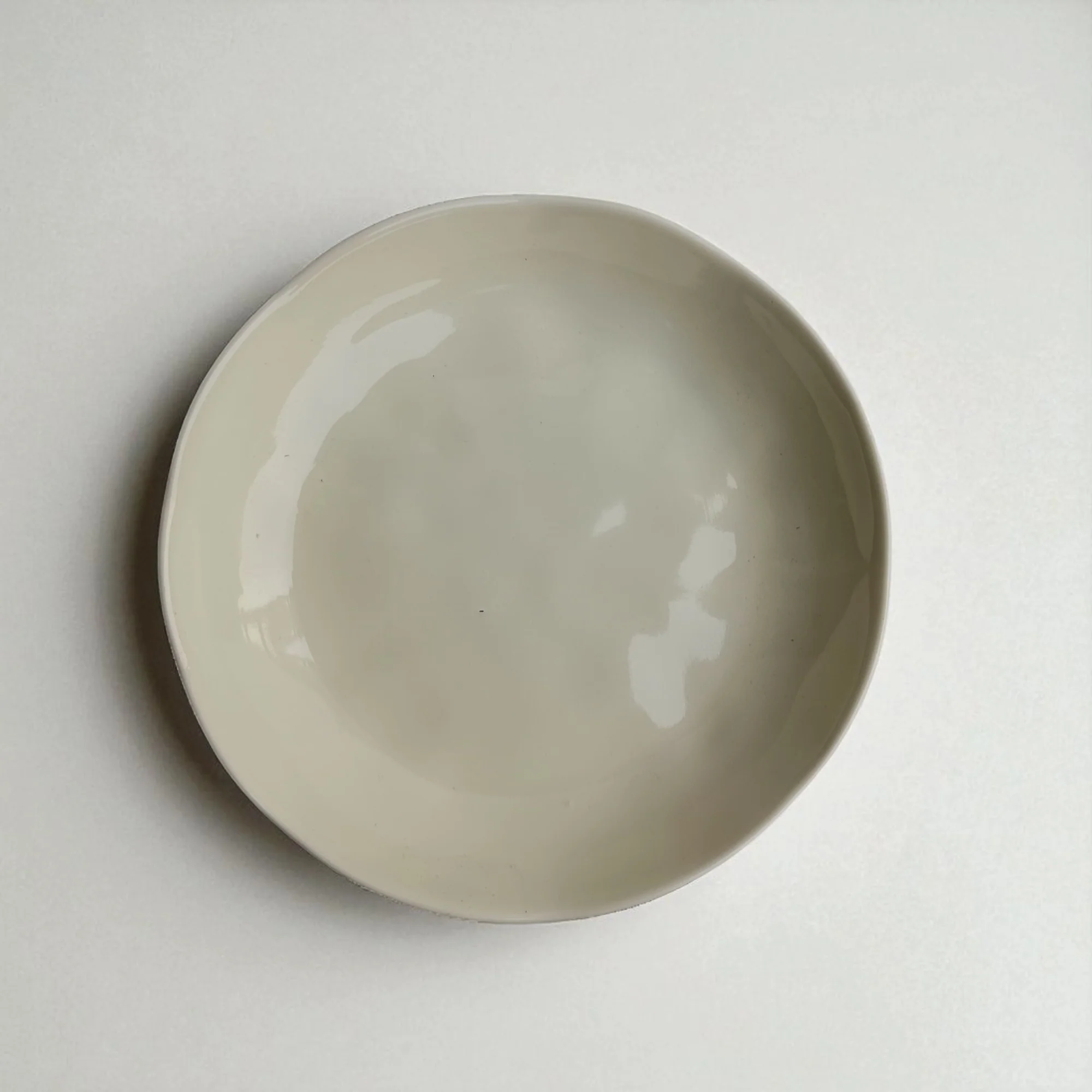 Minimalist Solid Ceramic Plate (7inch) - Image 7