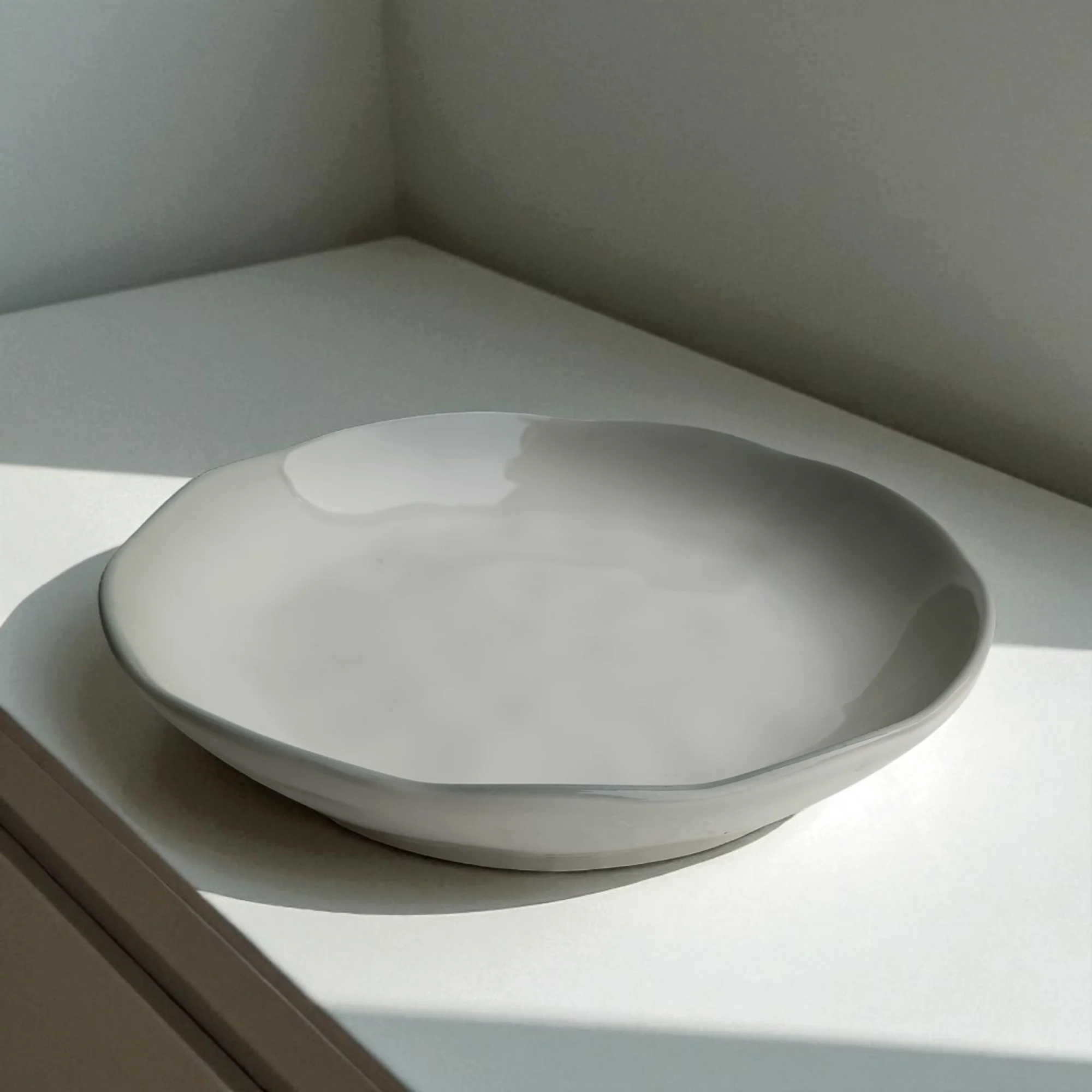 Minimalist Solid Ceramic Plate (7inch) - Image 9