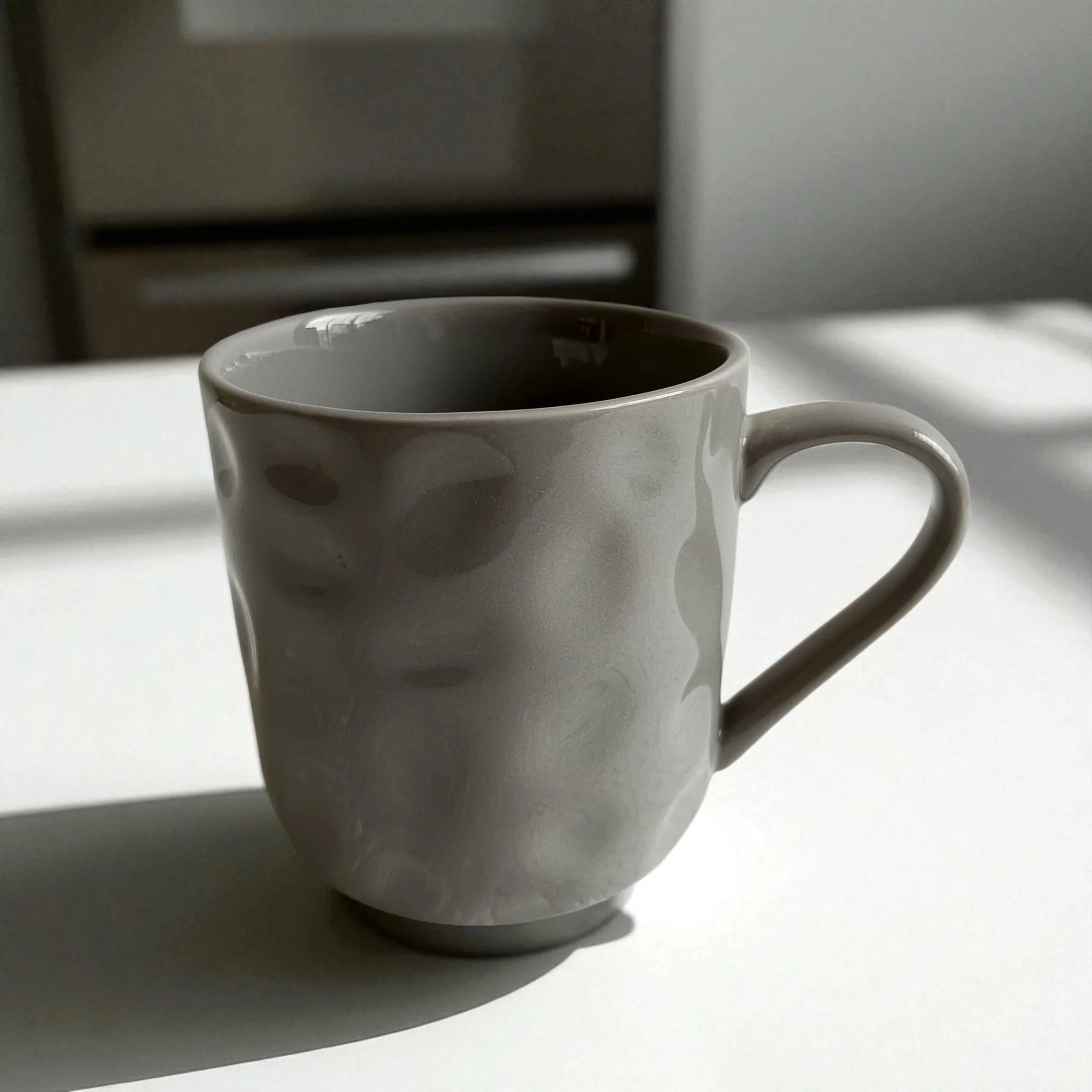 Solid Ombré Ceramic Mug (330ml) - Image 4
