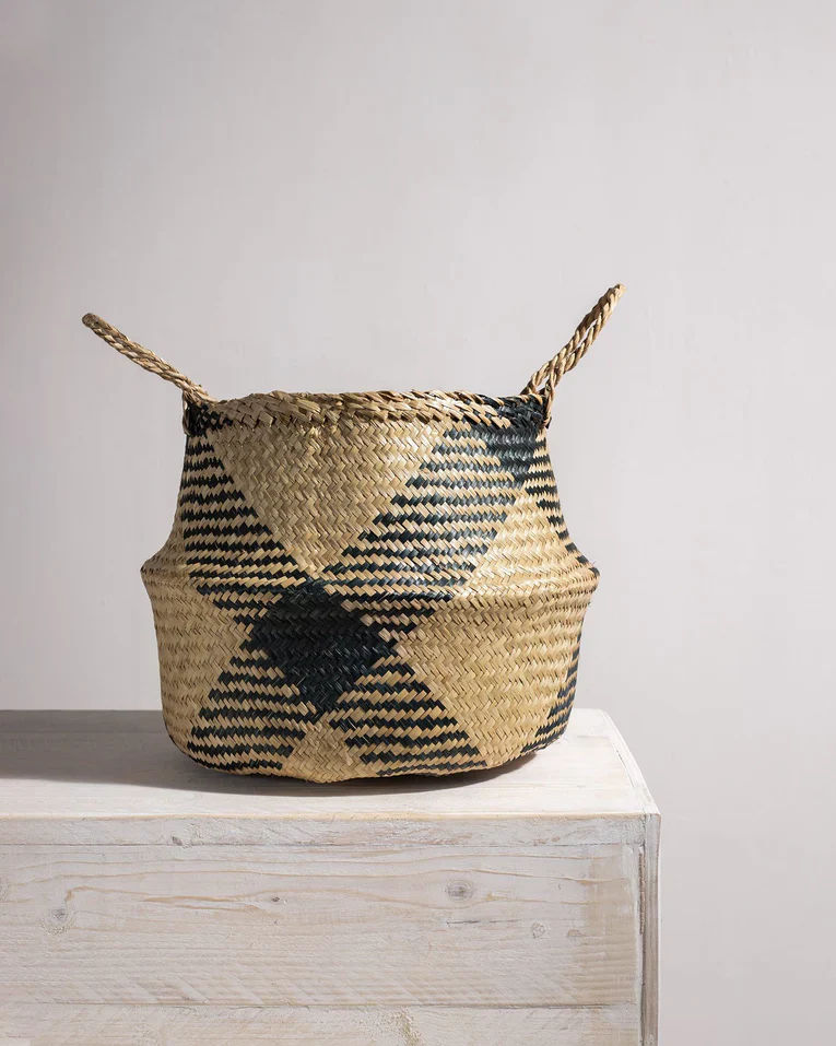 Criss Handwoven Seagrass Basket (Large) - Image 14